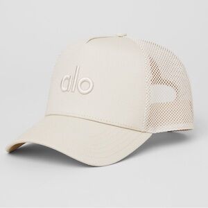 Alo district Trucker Hat - Bone